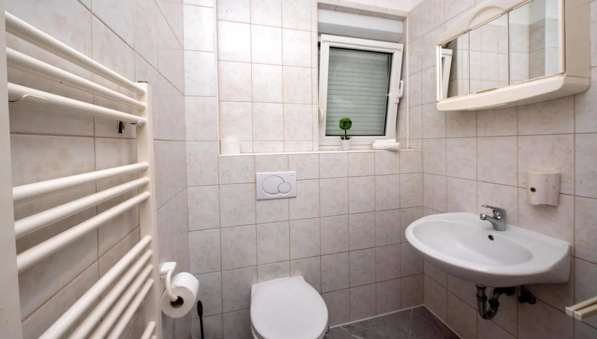 טרוגיר Apartmani Tomi Ciovo קרואטיה