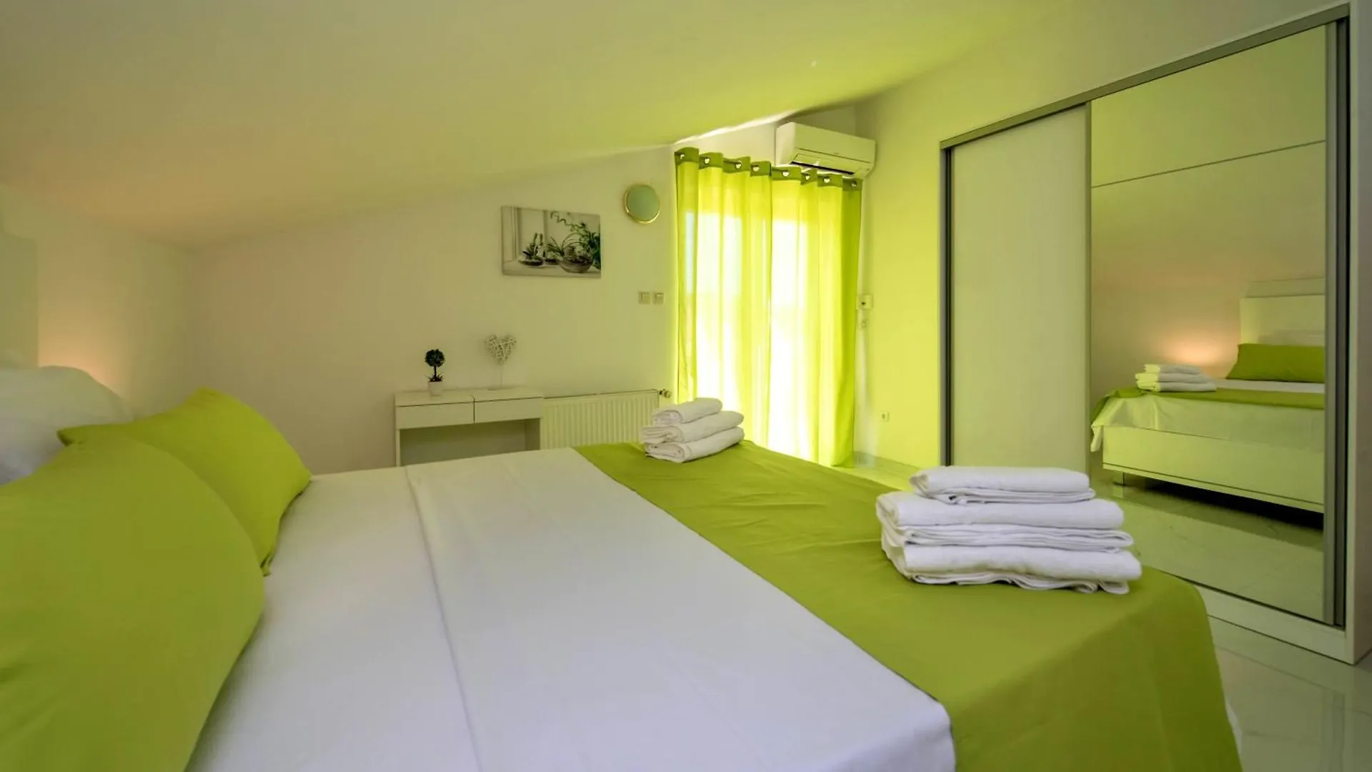 דירה טרוגיר Apartmani Tomi Ciovo קרואטיה